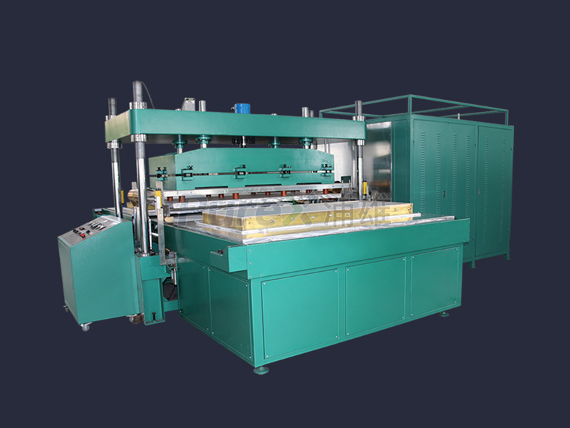 汽车脚垫高周波压花机的加工流程