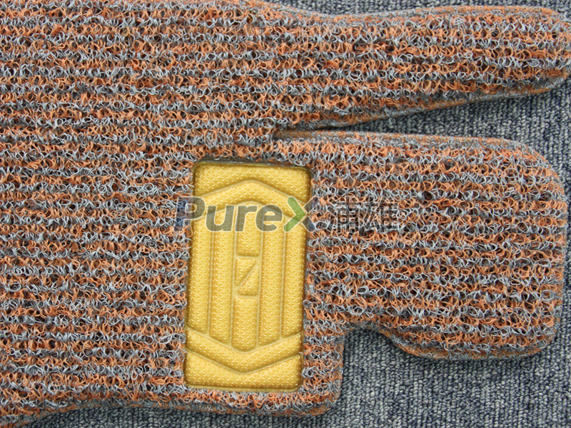 汽车脚垫压花,裁断工艺